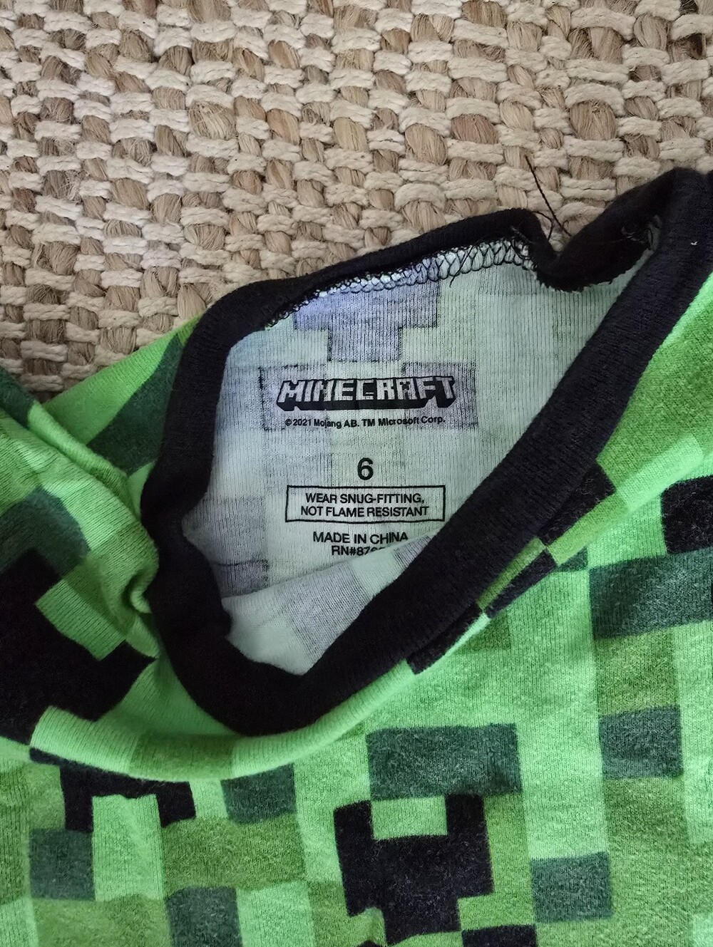 Minecraft Pajama Set - Picture 3 of 5